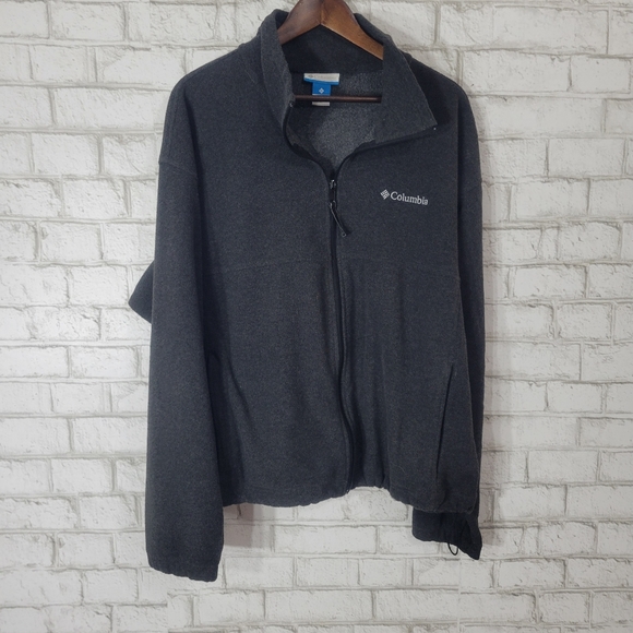 Columbia Jackets & Blazers - Columbia dark gray fleece jacket